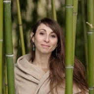 photo Emeline professeur de yoga et formatrice carre 1