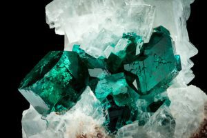 Dioptase crystal on white calcite